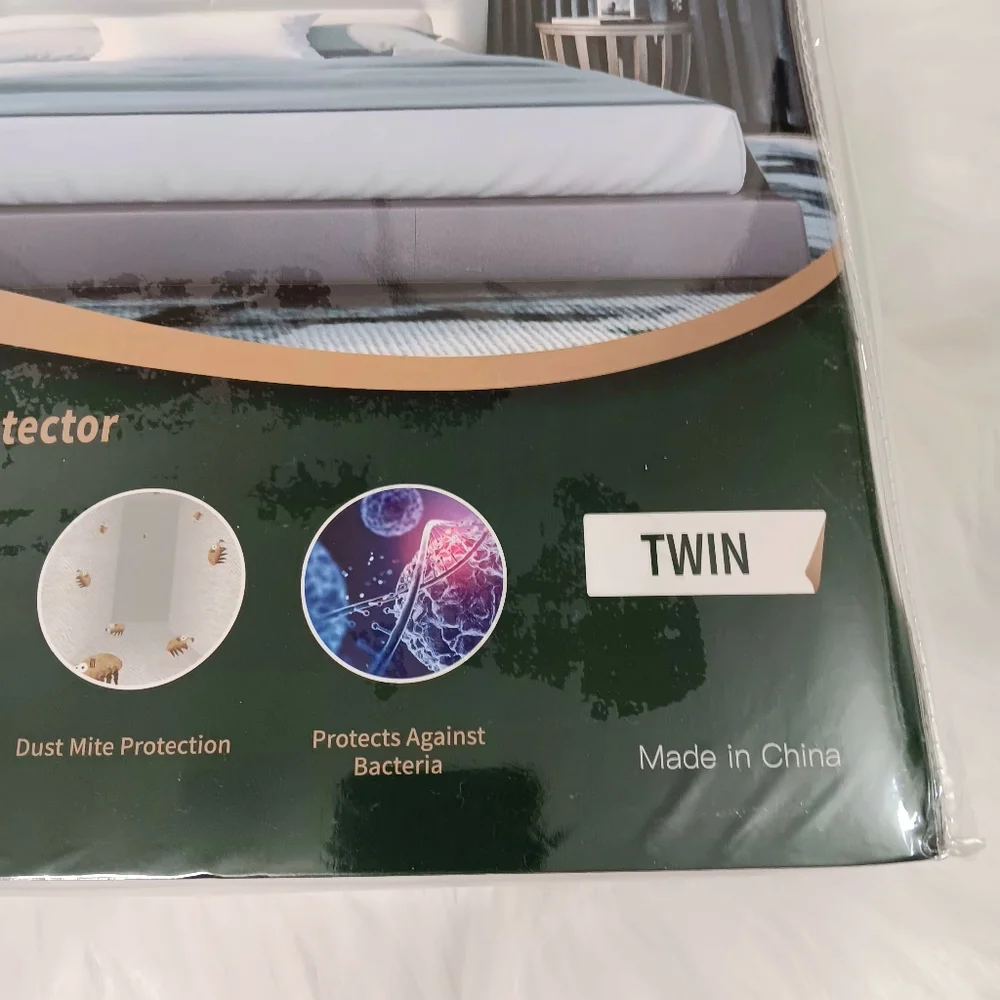 Baceight Premium Matress protector, Twin size, white, protects against mites